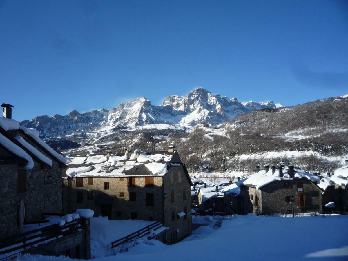 Vistas Espectaculares, Wifi Y Parking Apartment El Pueyo de Jaca Exterior photo